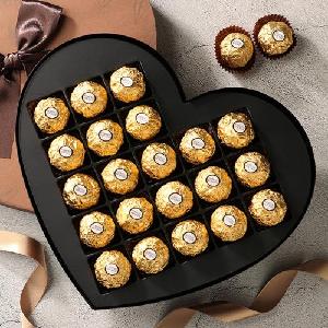 Ferrero Rocher Heart Set product image