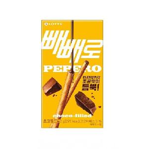 Lotte Chocofilled Peppero product image