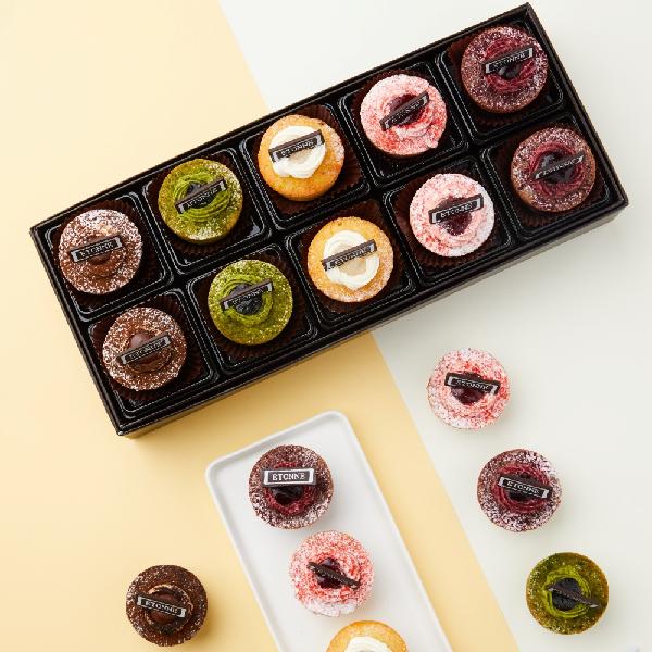 "With Complimentary Message Card" Financier 10 pcs product image