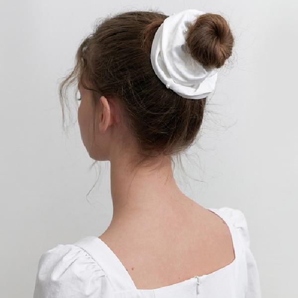 sarah satin pearl scrunch-white product image