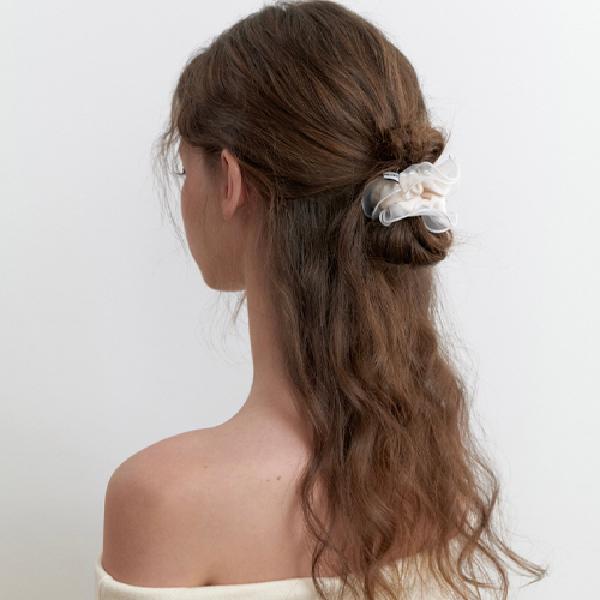 velvet romatic mesh lace scrunch-cream product image
