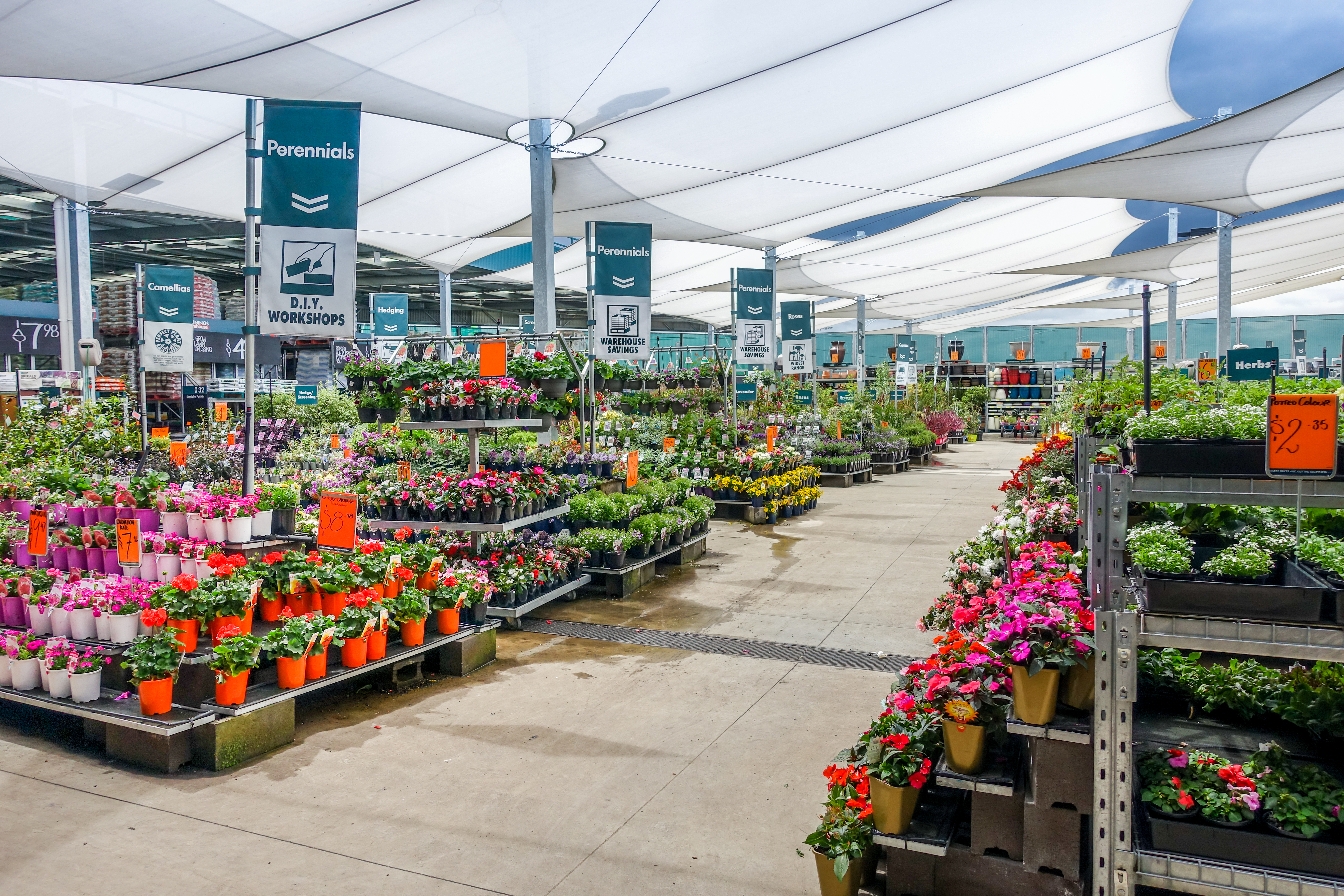 Bunnings Australia brand image