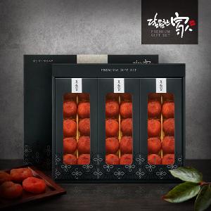 Premium Traditional Sulfur-Free Black Dried Persimmon Set No.3 (1.25kg / 30 pcs) [GAP Certified] product image