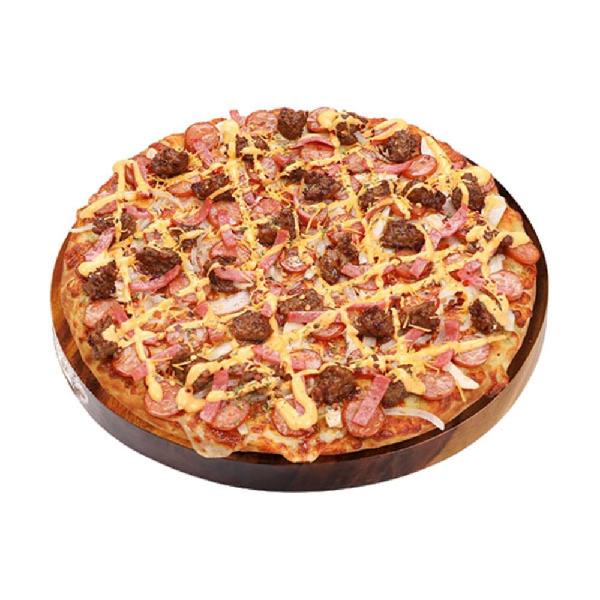 Monster American Cheddar Pizza product image
