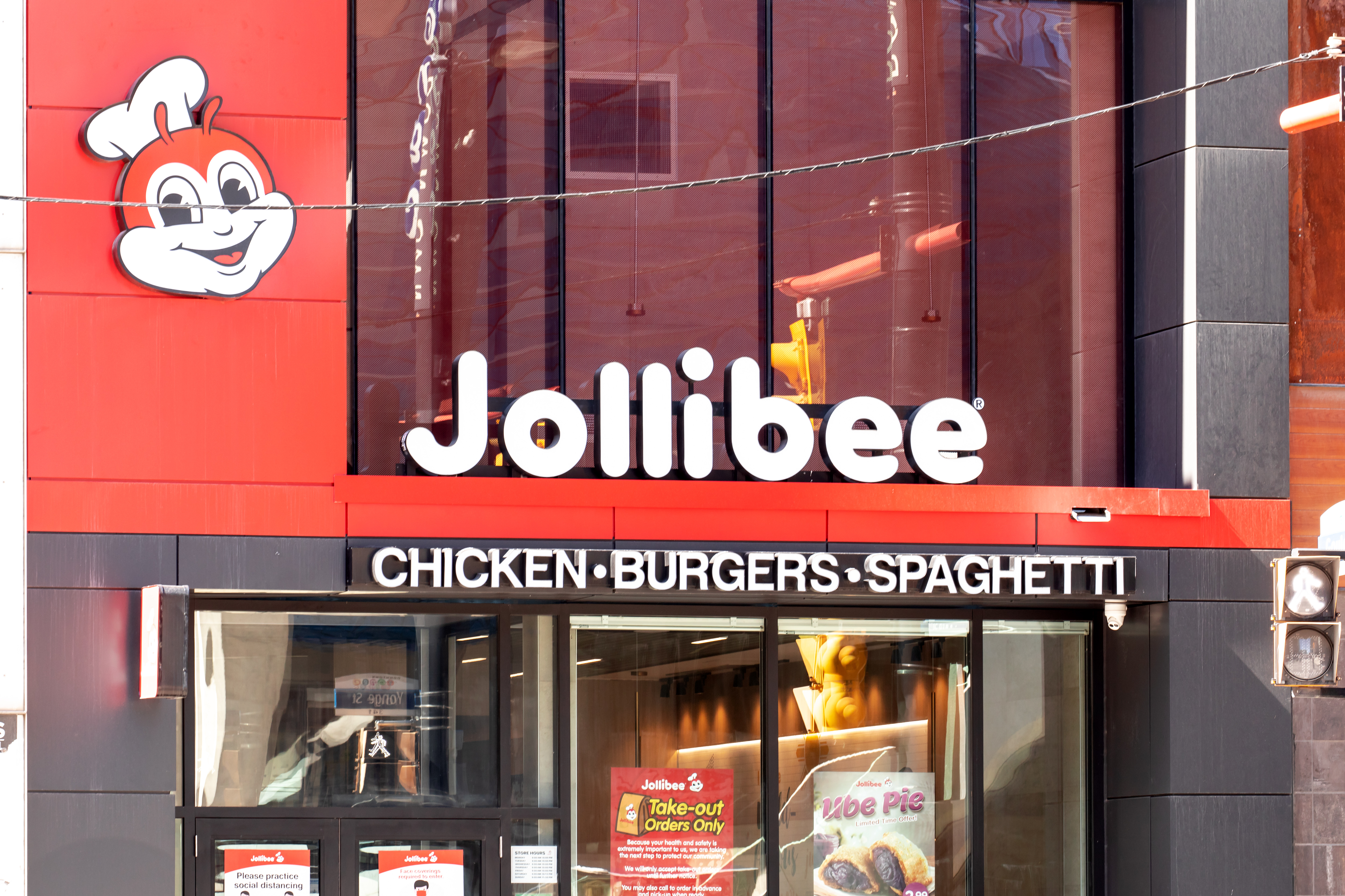 Jollibee Vietnam brand image