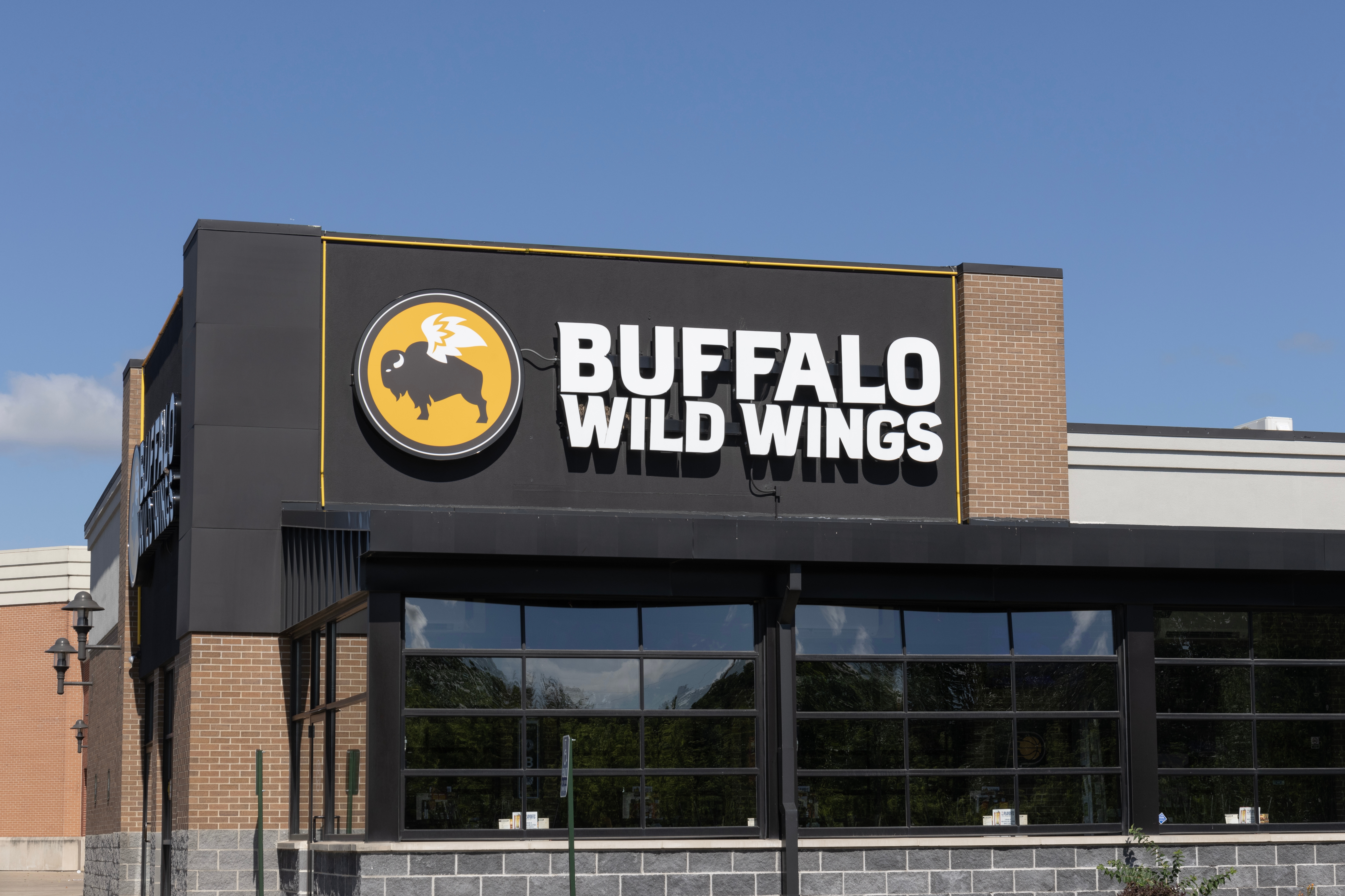 Buffalo Wild Wings brand image