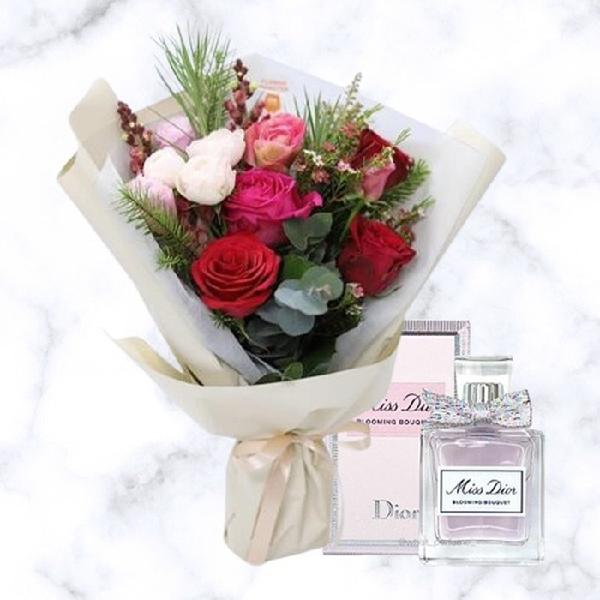 Sweet Red + Dior Blooming Bouquet Perfume product image