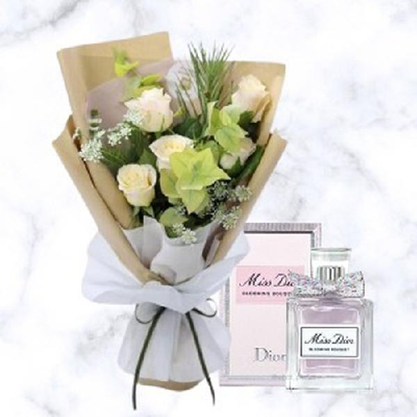 Only One Charm + Dior Blooming Bouquet Perfume product image