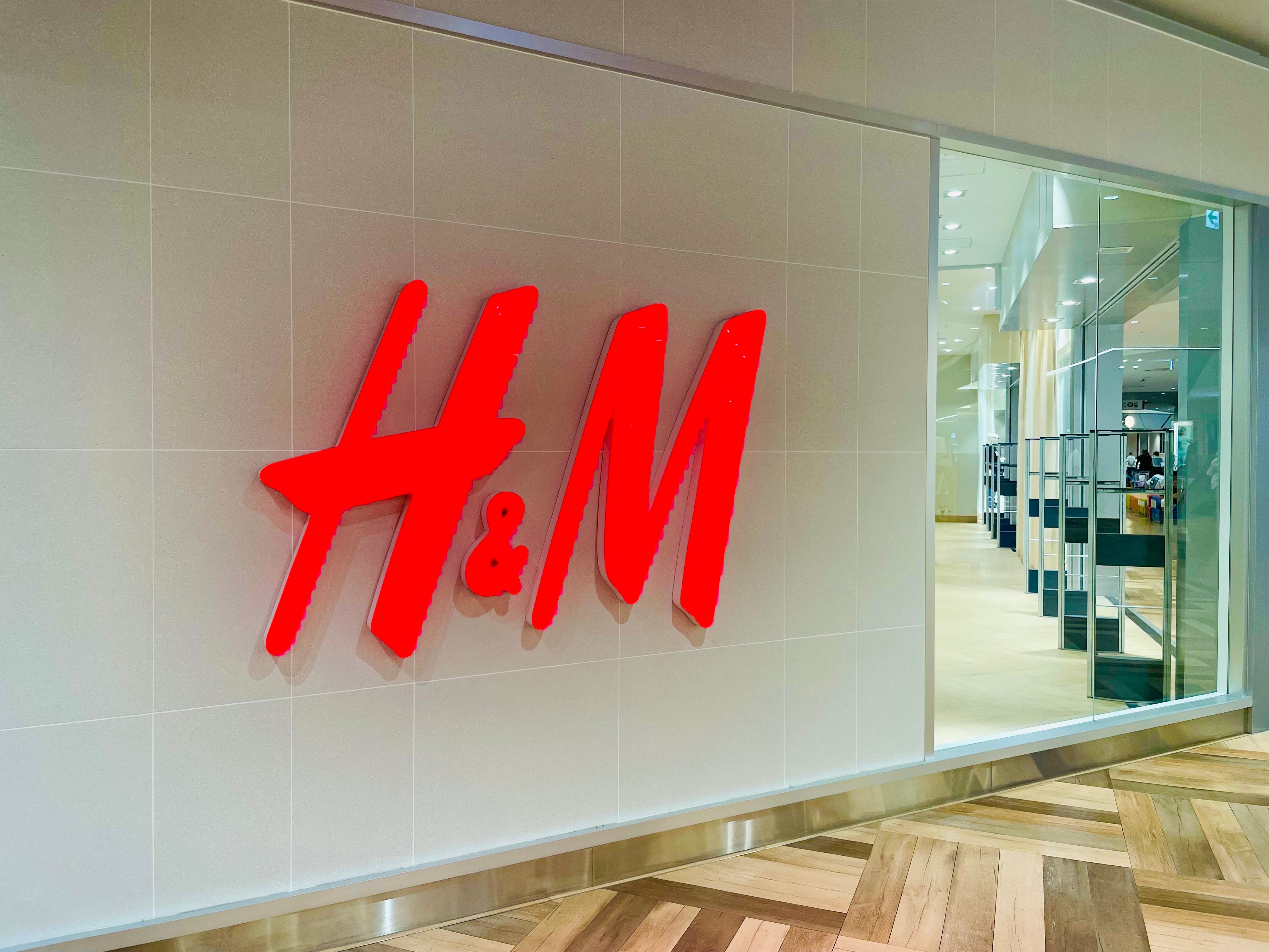 H&M brand image