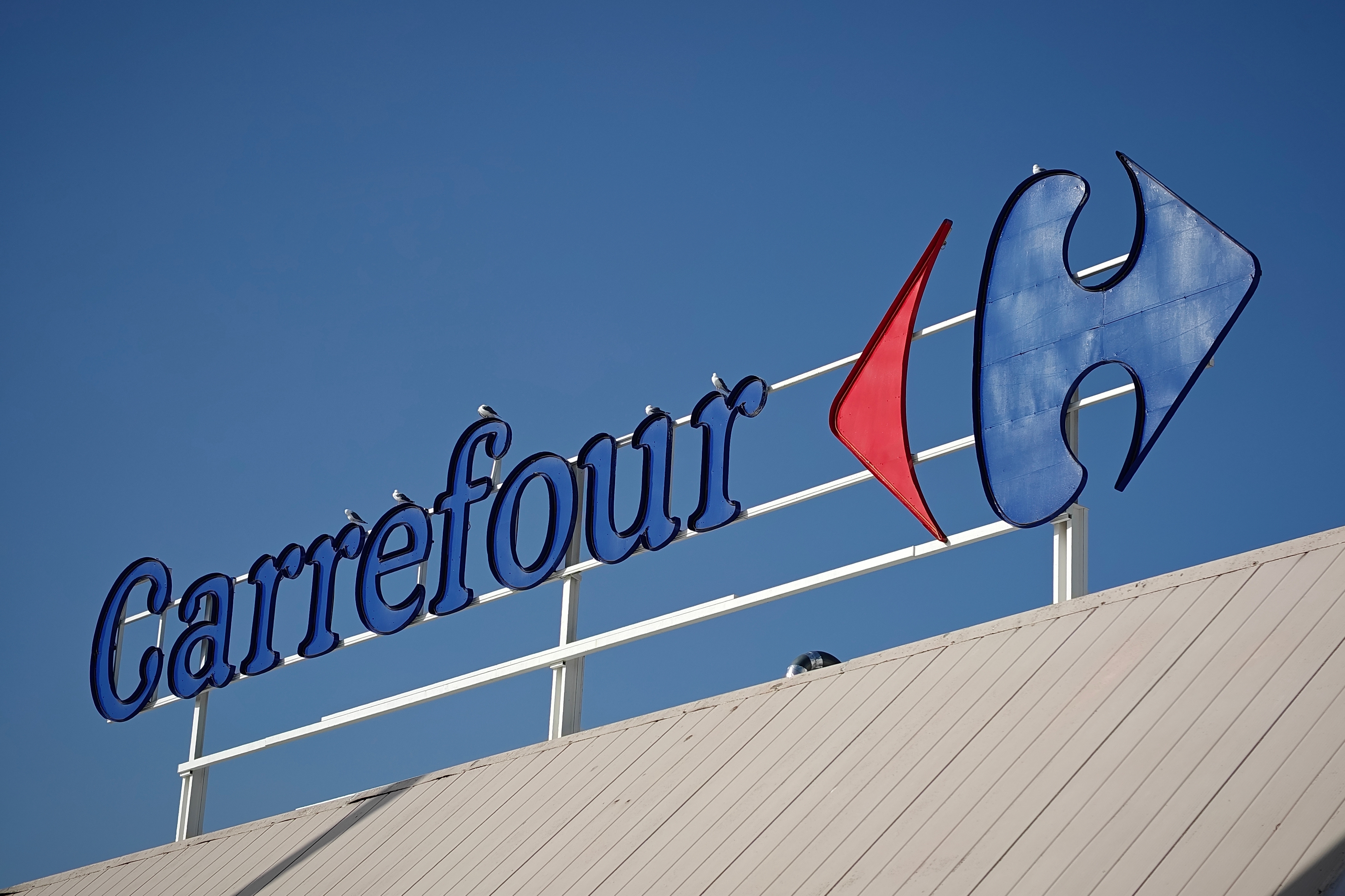 Carrefour brand image