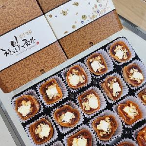 Cream Cheese Walnut Roll Handle 2-Pack Gift Set (270g each) product image