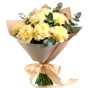 黄色いカーネーションとユーカリの花束 item image