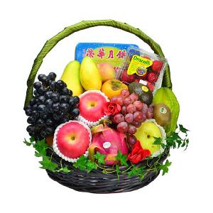 Seasonal Fruits Hamper with Moon Cake product image