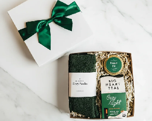 Green Cozy Night In Gift Box product image
