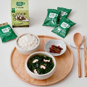 CupCook Everyday Shiitake Seaweed Soup (4 Servings × 2 Sets) product image