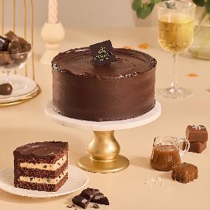 Salty Caramel Cake item image