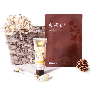 Luxurious Spa Essentials Gift Set product image