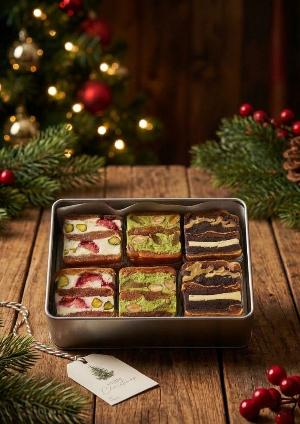 Handmade Dried Persimmon Sandwich 6-Piece Tin item image