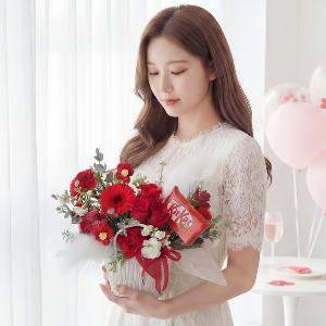 Lovely Rich (Seoul ONLY) item image