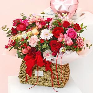 Lucky Vicky + Ferrero Rocher item image