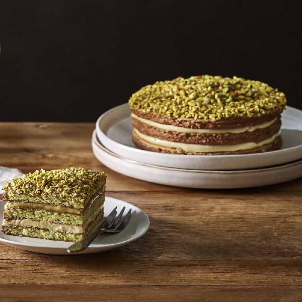 Pistachio Dacquoise Cake + Shopping Bag product image