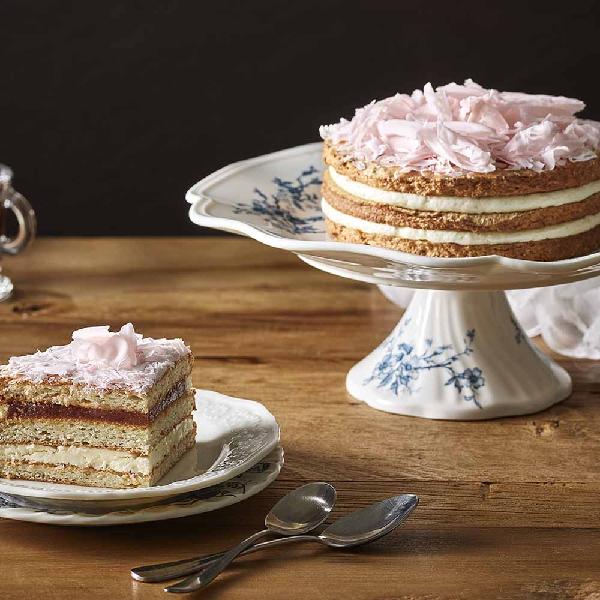 Peach Yogurt Dacquoise Cake + Shopping Bag product image