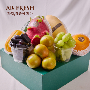 "With Complimentary Message Card" Premium Seasonal Fruits No. 3, 8 Varieties (Mandarin Orange, Mangosteen, etc.) 2.1kg or more - Korea’s First Fruit Sommelier with 27 Years of Experience product image