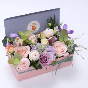 Kiss Me Flower Box product image