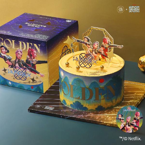 <K-Pop Demon Hunters> Collaboration, Huntrix Golden Cake product image