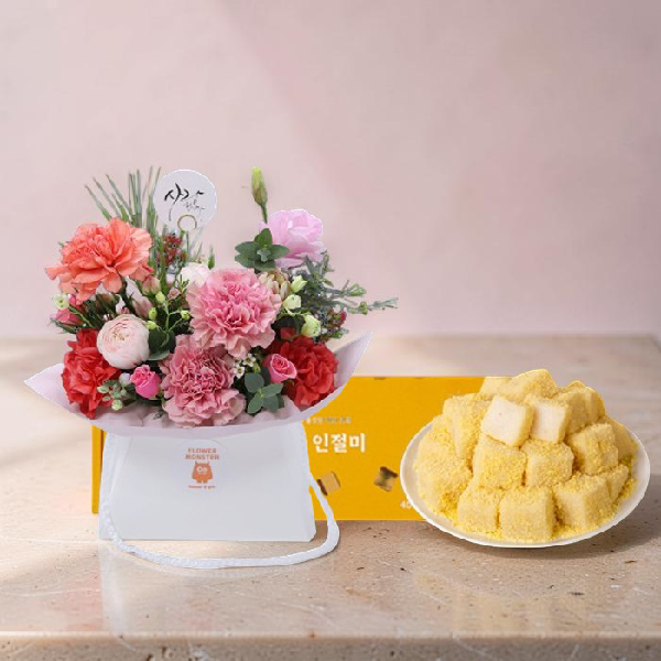 Bianco Carnation + Injeolmi Rice Cake product image
