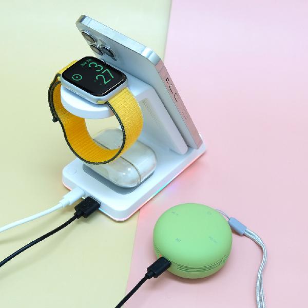 WCP-260 Dual-Coil 4-in-1 Fast Wireless Charging Stand product image