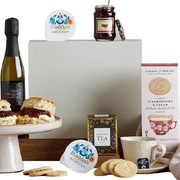 Afternoon Cream Tea with Prosecco for One product image