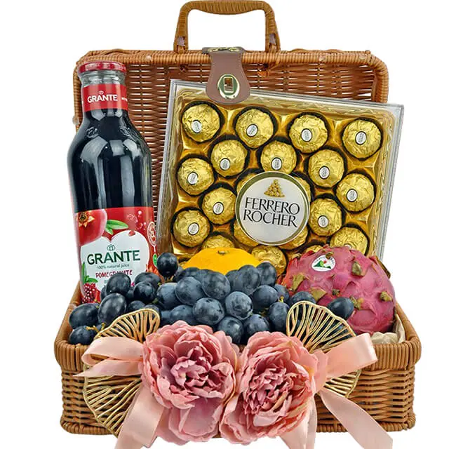 Luxury Pomegranate Indulgence Gift Set product image
