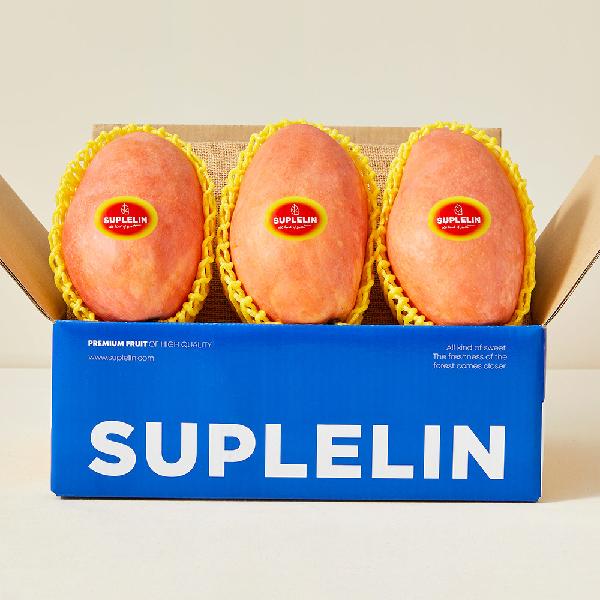 Extra-Large Giant Peach Mango Total 1.8KG or more (3~4 pieces) item image