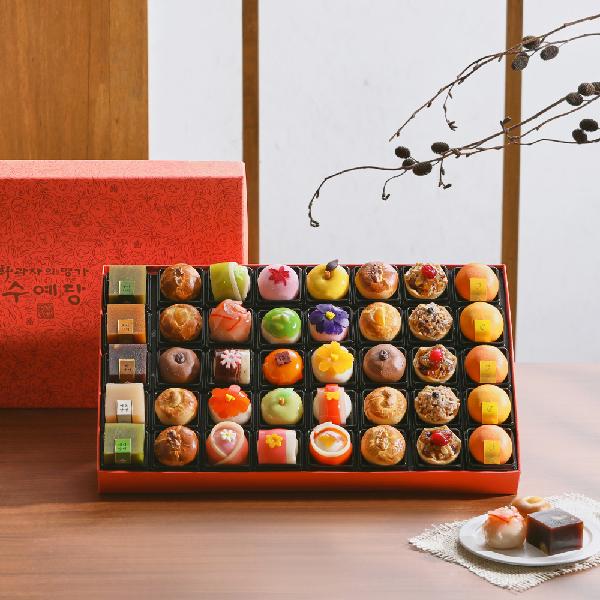 "With Complimentary Message Card" Best Set item image