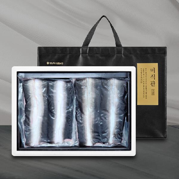 Cleaned Freshwater Eel Gift Set No. 2 (Korean Domestic/2kg/4-6 Eels/Over 1.4kg After Cleaning/Includes Ginger + 2 Sauces) product image