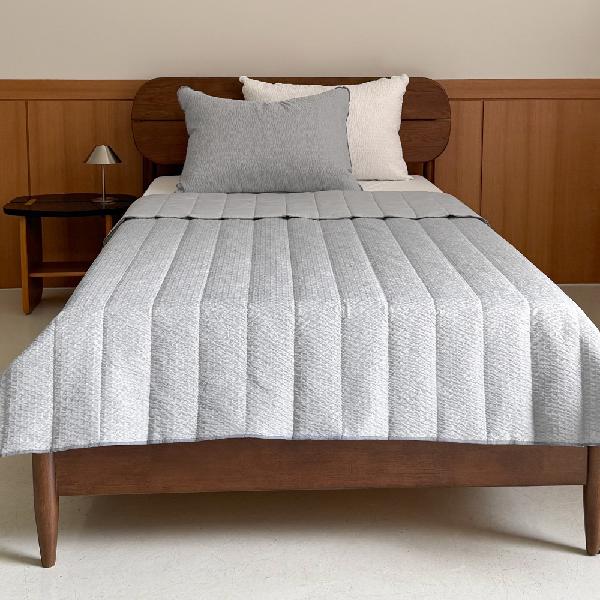 Premium Square Duralon Seersucker Cooling SS Summer Comforter & Pillow Set
(Gray) product image
