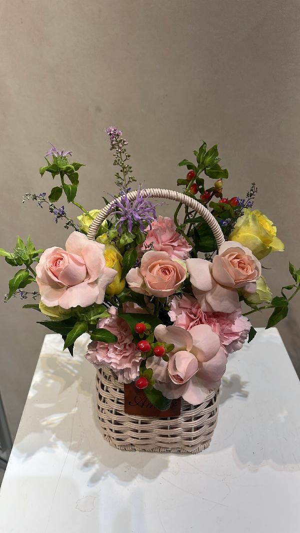 Smile Fresh Flower Basket Mini Pink product image