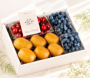 Fruit & Flower Sweet Box product image