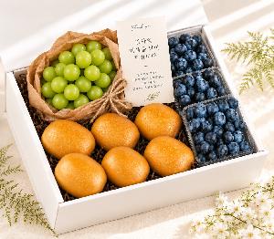 Fruit & Flower Sweet Box product image