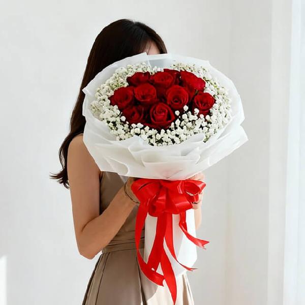 Elegant 10 Red Roses Bouquet - Jacqueline product image