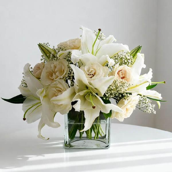 Crystalline Glamour - Luxury White Vase product image