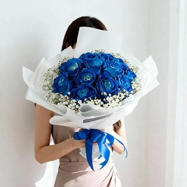 Excellent - 15 Blue Roses Bouquet product image