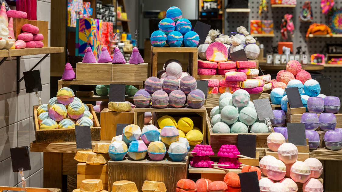 Lush Canada brand image