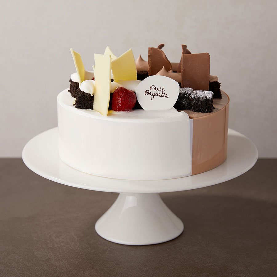Half Chocolate & Half Strawberry Cake product image