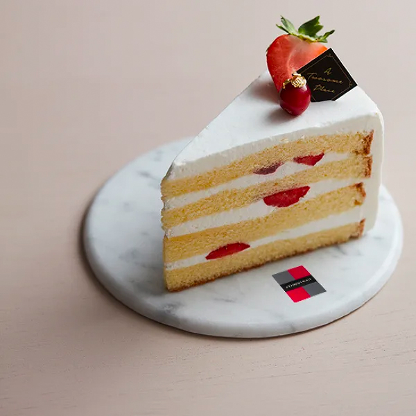 Strawberry Cream Cake Slice product image