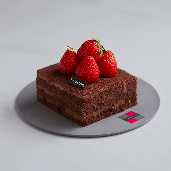 Scoop Strawberry Chocolate Cream Cake product image