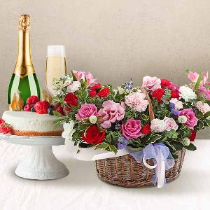 Red Fruits+Cake+Champagne product image