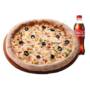 Vegetable Pizza(R) + Coke 500mL product image