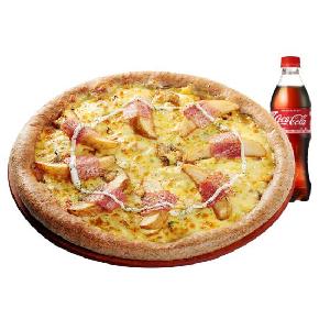 Potato Pizza(R) + Coke 500mL product image